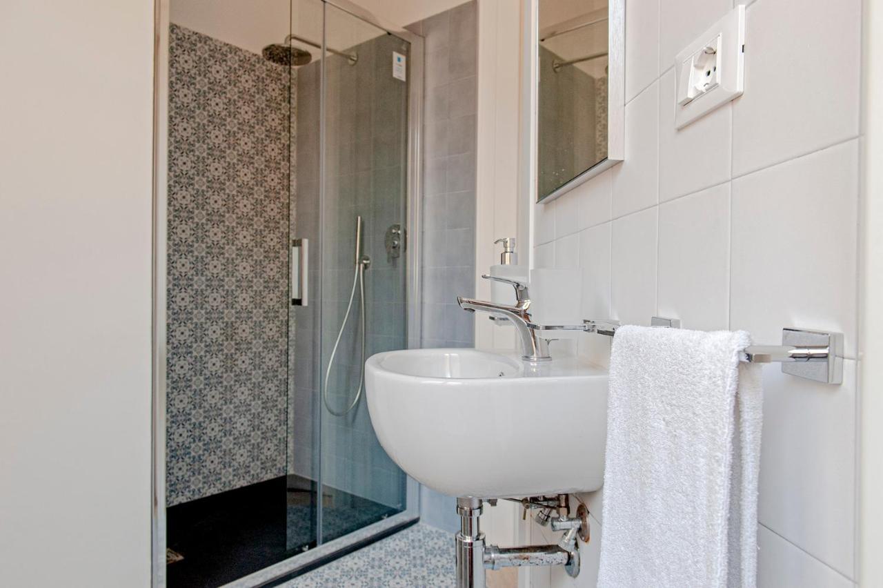 The Boutique Apartment Ливорно Экстерьер фото